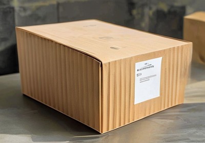 展会新品飞机盒价格解析：从3元到30元的成本差异